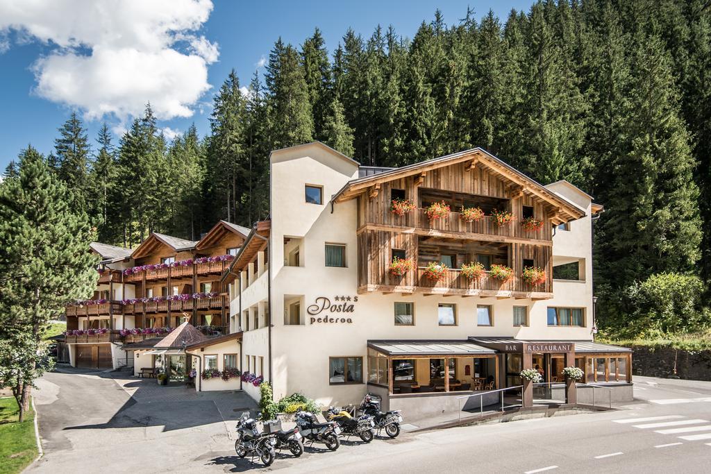 Albergo Posta Pederoa La Valle Esterno foto