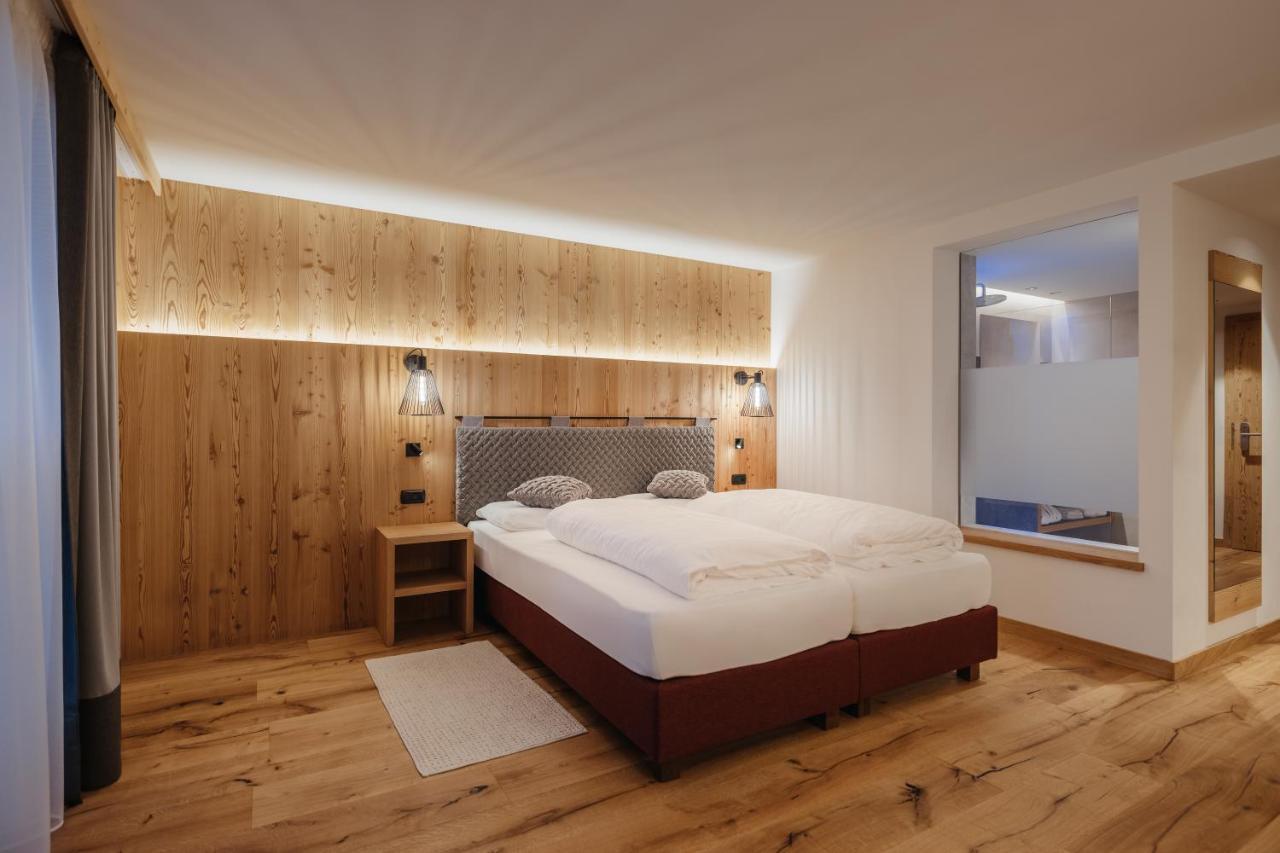 Albergo Posta Pederoa La Valle Esterno foto