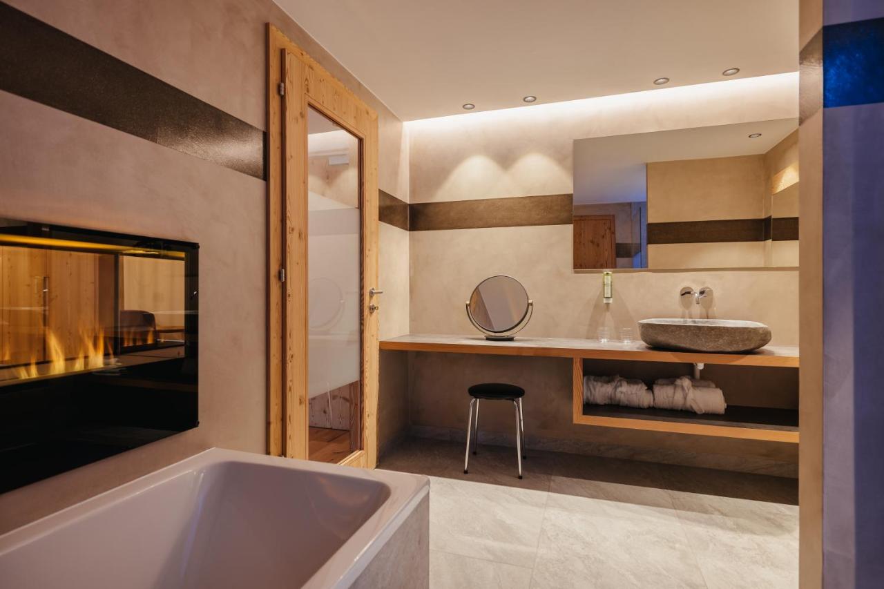 Albergo Posta Pederoa La Valle Esterno foto