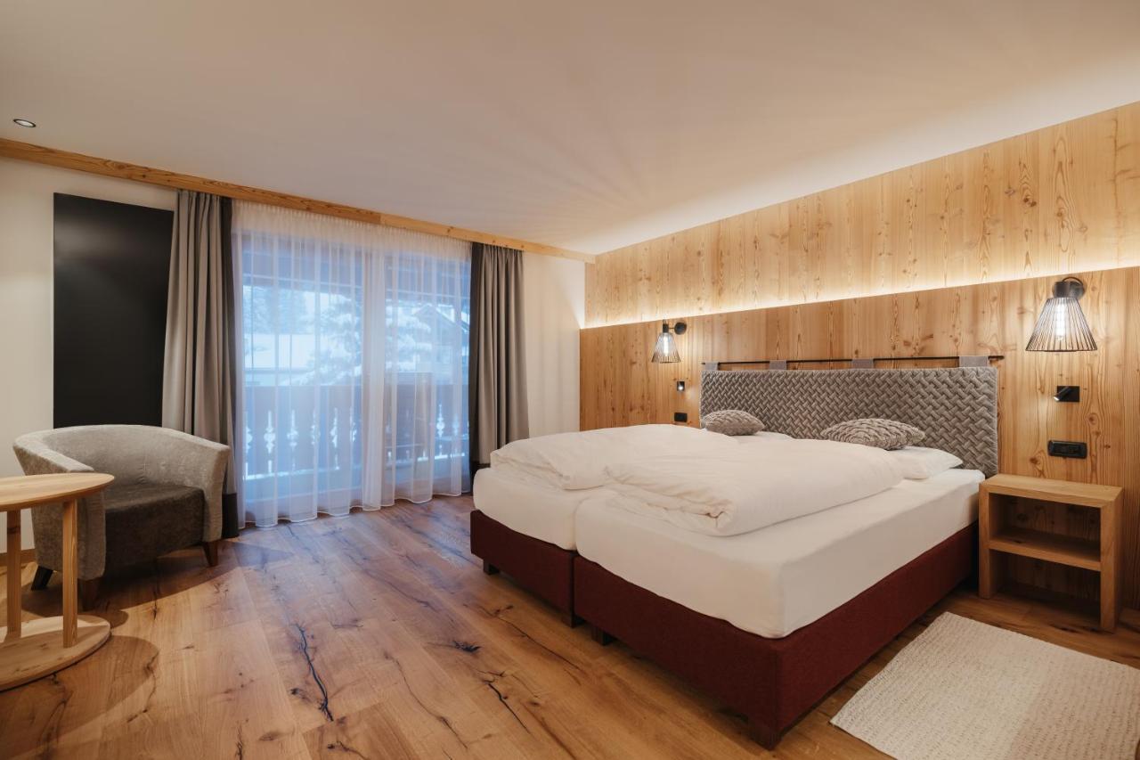 Albergo Posta Pederoa La Valle Esterno foto