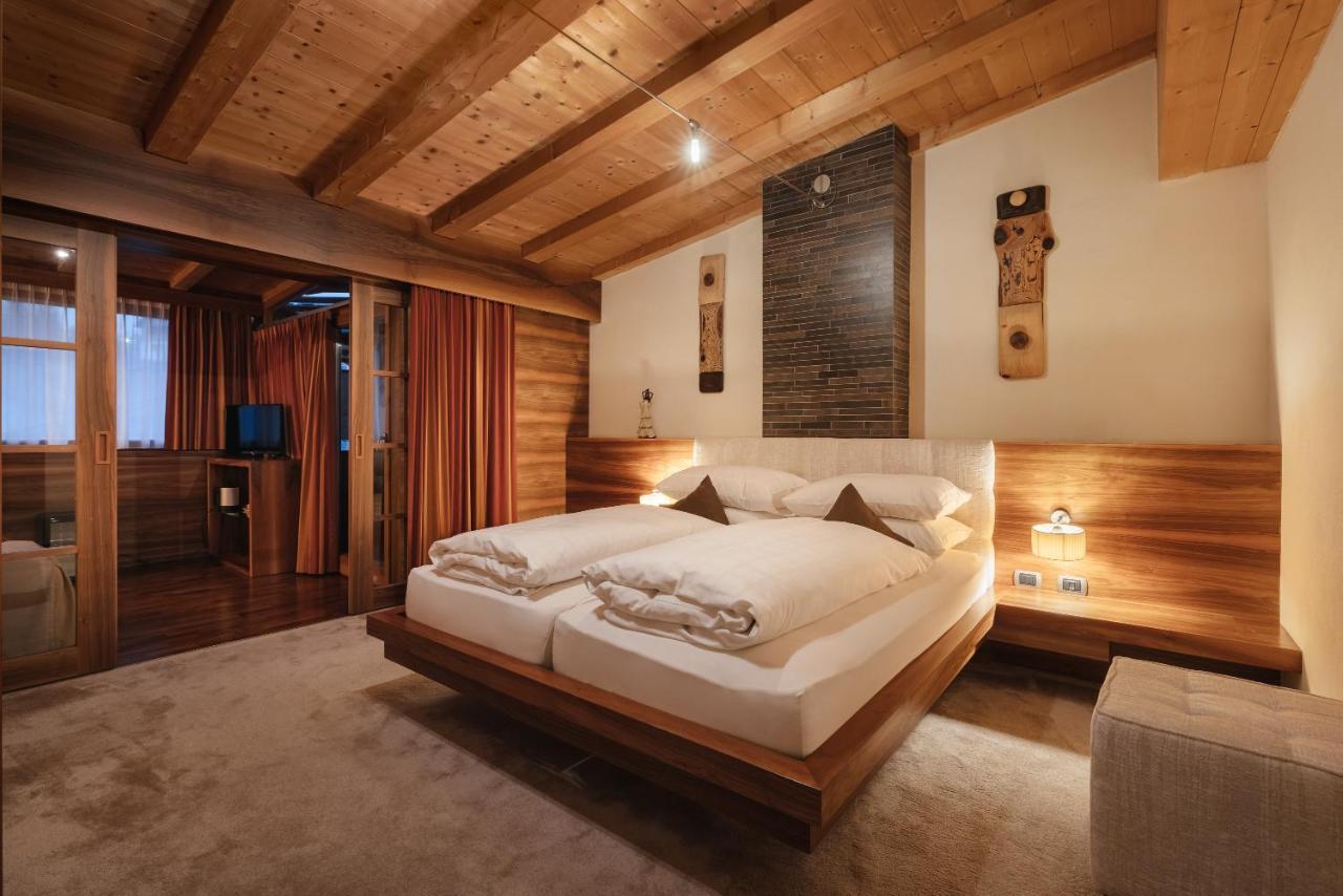 Albergo Posta Pederoa La Valle Esterno foto