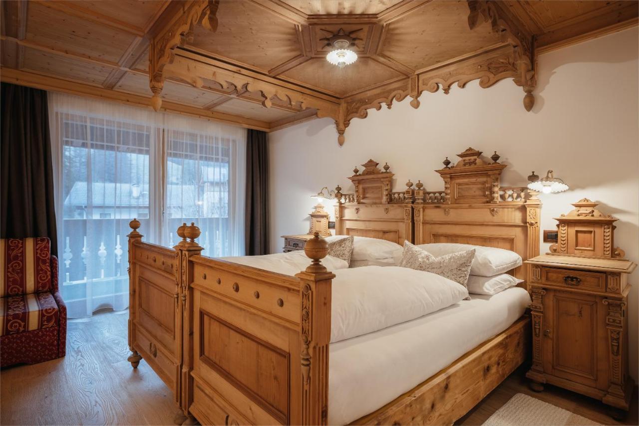 Albergo Posta Pederoa La Valle Esterno foto