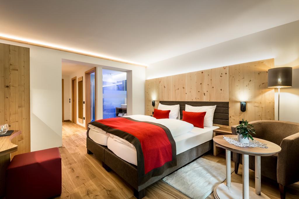 Albergo Posta Pederoa La Valle Esterno foto
