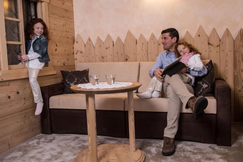 Albergo Posta Pederoa La Valle Esterno foto