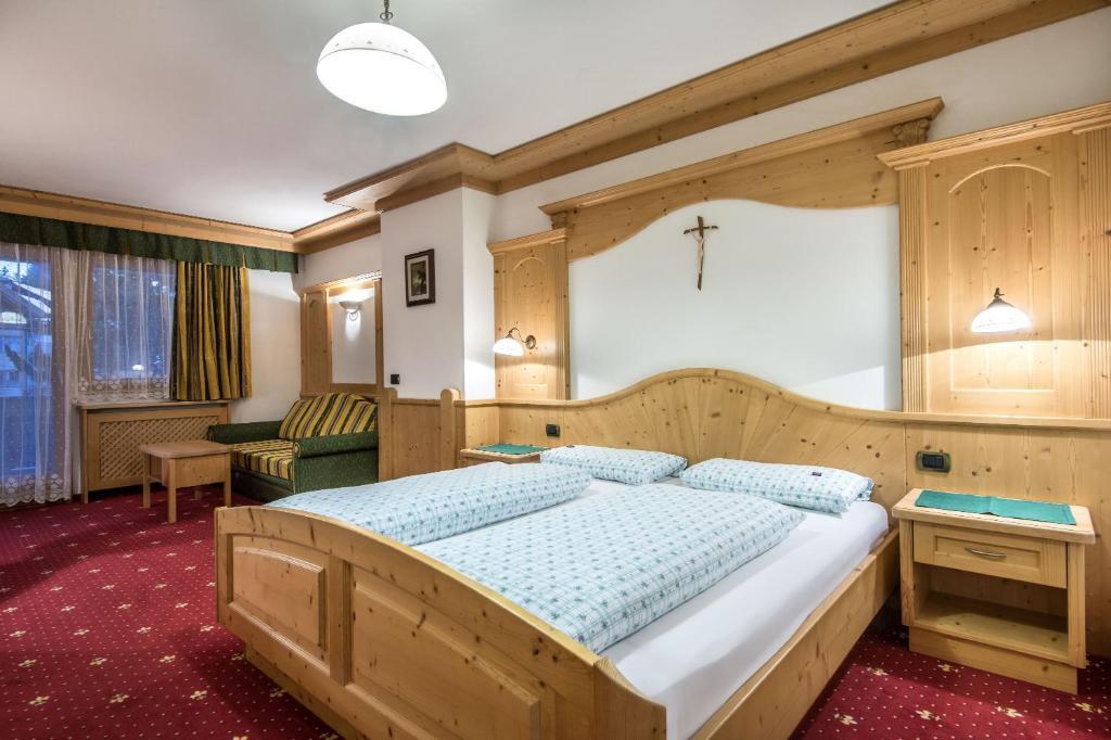 Albergo Posta Pederoa La Valle Camera foto