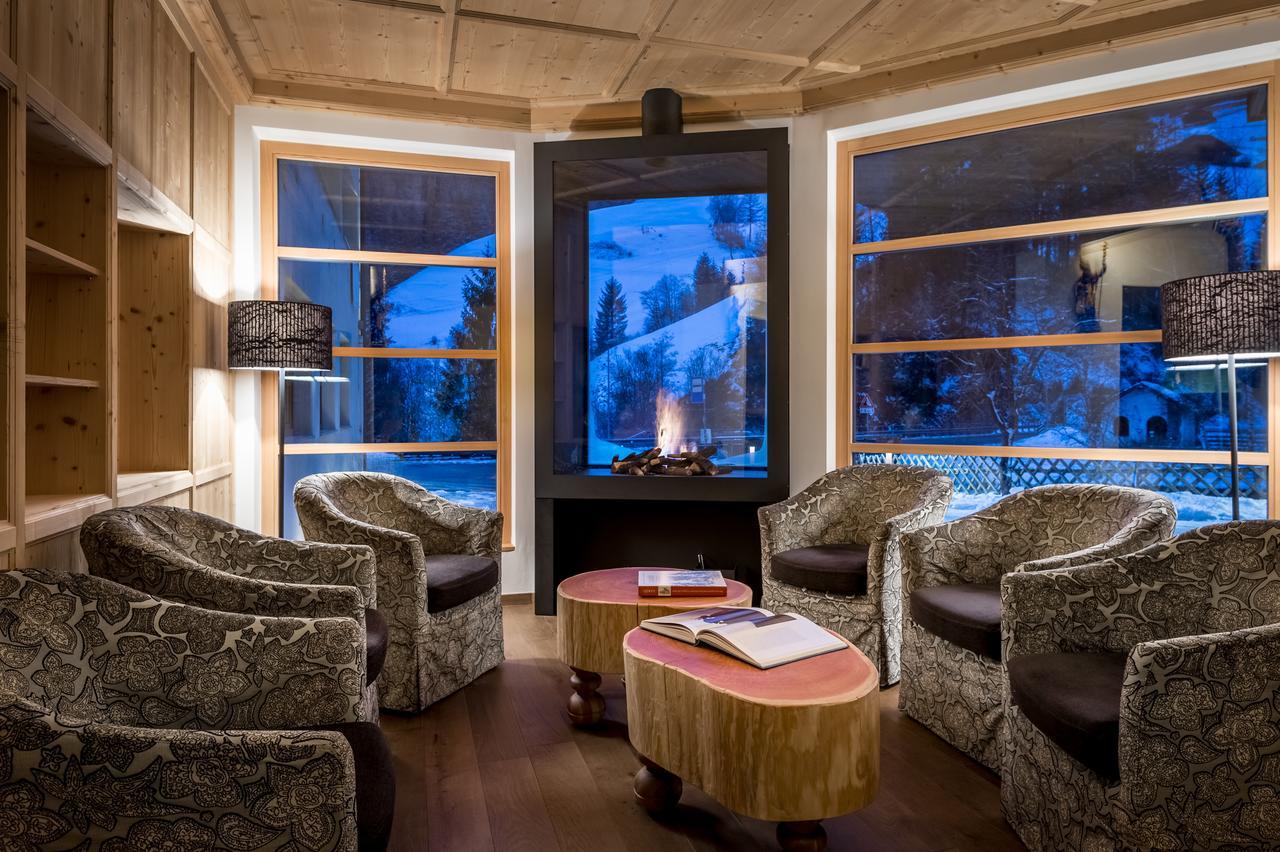 Albergo Posta Pederoa La Valle Esterno foto
